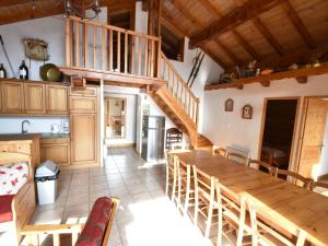 Tlocrt objekta Luxurious,detached holiday home with three bathrooms and parking