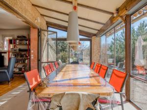 雷居斯Beautiful villa in R gusse with pool的相册照片