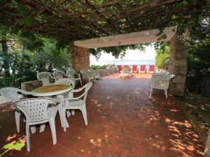 Zahrada ubytování Holiday Home in Starigrad by the Beach