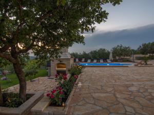 Fotografie z fotogalerie ubytování Beautiful villa in Lisicic with private pool v destinaci Lisičići