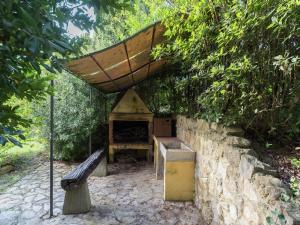 A garden outside Holiday Home Rosignano near the Sea