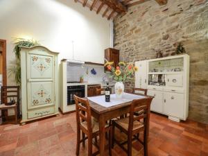 Η κουζίνα ή μικρή κουζίνα στο Idyllic Stay with Charm