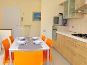 A kitchen or kitchenette at Holiday Home in Lazise near Lake Garda