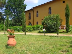 Vonkajšia záhrada v ubytovaní Farmhouse in Vinci near Leonardo Museum