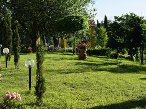 Vonkajšia záhrada v ubytovaní Farmhouse in Vinci near Leonardo Museum