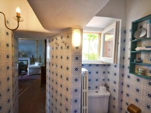 Kúpeľňa v ubytovaní Holiday Home in Tuscany near Forest Views