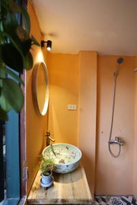 Phòng tắm tại Autumn Apartment