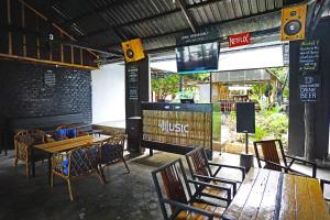 Predel za sedenje v nastanitvi Onederz Koh Rong Sanloem