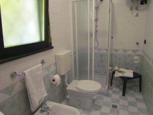 A bathroom at Villaggio Ducale 012