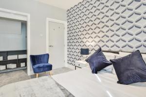 Istumisnurk majutusasutuses Hidden Gem-Open To Book-Super Location