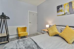 Istumisnurk majutusasutuses Hidden Gem-Open To Book-Super Location