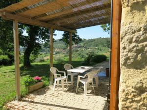 A garden outside Agriturismo Apparita