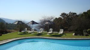 Magoebaskloof Hotel内部或周边的泳池