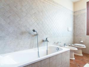 Koupelna v ubytování Villa in Tuscany with Private Pool & Views
