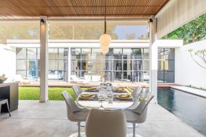 Εστιατόριο ή άλλο μέρος για φαγητό στο Rouge - Loft Mango