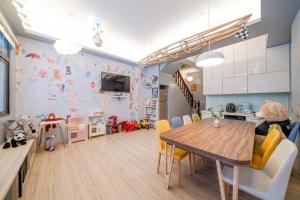 A cozinha ou kitchenette de Yilan 1955 B&B Second Branch