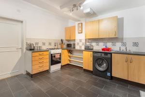 Køkken eller tekøkken på 44 Stonehill Street + 19 billeder