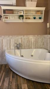 A bathroom at Apartamentos A Poniente