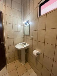 Koupelna v ubytování Hotel Nany