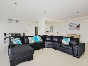 Area soggiorno di Solymar I Adjacent to Beach I Pet Friendly