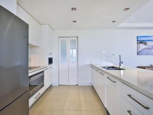 Cucina o angolo cottura di Solymar I Adjacent to Beach I Pet Friendly
