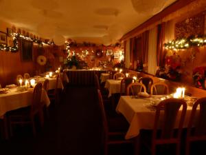 Restaurace v ubytování Penzion Logla + 32 fotografií