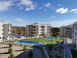 Bazén v ubytovaní Valentino golf penthouse bloque 2 no46 alebo v jeho blízkosti