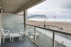 Foto dalla galleria di Promenade Inn & Suites Oceanfront a Seaside