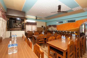 Εστιατόριο ή άλλο μέρος για φαγητό στο Hotel Middle Point Pvt Ltd
