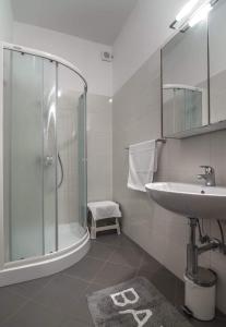 Koupelna v ubytování Casa Souni + 32 fotografií