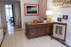TV a/nebo společenská místnost v ubytování Palazzo Bellini