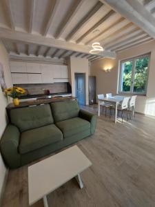 Photo de la galerie de l'établissement Carlino Vacanze, à Gaiole in Chianti 31 autres photos