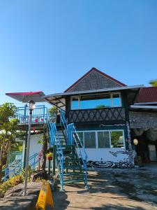 Bangunan di mana terletaknya homestay