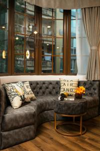 Istumisnurk majutusasutuses Midori Boutique Hotel
