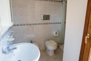 A bathroom at Casetta Delle Allodole