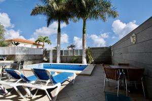 The swimming pool at or close to Villa Lovisi