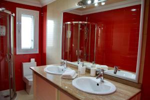A bathroom at Villa Lovisi