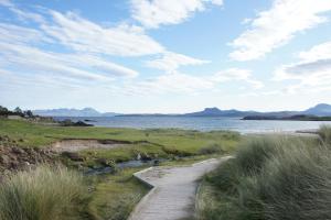 Gallery image of Luxury coastal retreat with stunning views in Aultbea