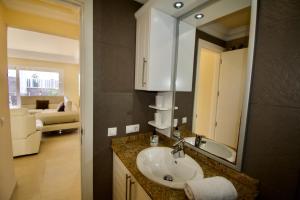 A bathroom at Villa Lovisi