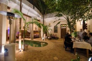 Gallery image of 6 bedrooms villa with private pool jacuzzi and furnished terrace at Marrakech in Marrakesh