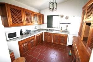 Gallery image of Spacious villa in Aroche, 160 m², private pool, 10 guests in Aroche