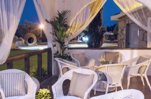 Fotografia z galérie ubytovania Spacious villa in Can Trabal with private pool and jacuzzi 980 m² v destinácii Can Trabal