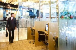 Os clientes hospedados em The Kowloon Hotel