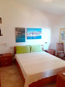 Gallery image of 3 bedrooms villa at Magomadas 10 m away from the beach with sea view terrace and wifi in Magomadas