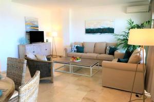 Posedenie v ubytovaní PENTHOUSE BERMUDA BEACH 2