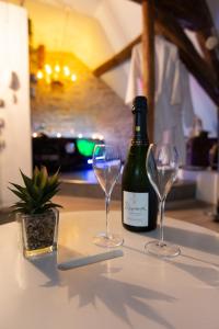 Afbeelding uit fotogalerij van Loveappart21 Pimentez votre vie de couple in Dijon