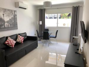 Posedenie v ubytovaní Parque Playa La Cala de Mijas 2 Bed 2 Bathrooms