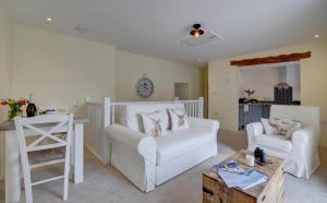Χώρος καθιστικού στο Superb Sea View Apartment +14 φωτογραφίες
