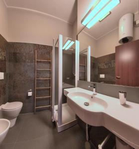 Koupelna v ubytování Milan Apartment Rental + 71 fotografií