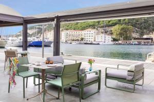 Imagem da galeria de Best Western Hotel du Roy d'Aragon em Bonifacio